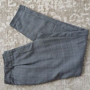Forever 21 Houndstooth Plaid Pleated Dress Pants Small Black White